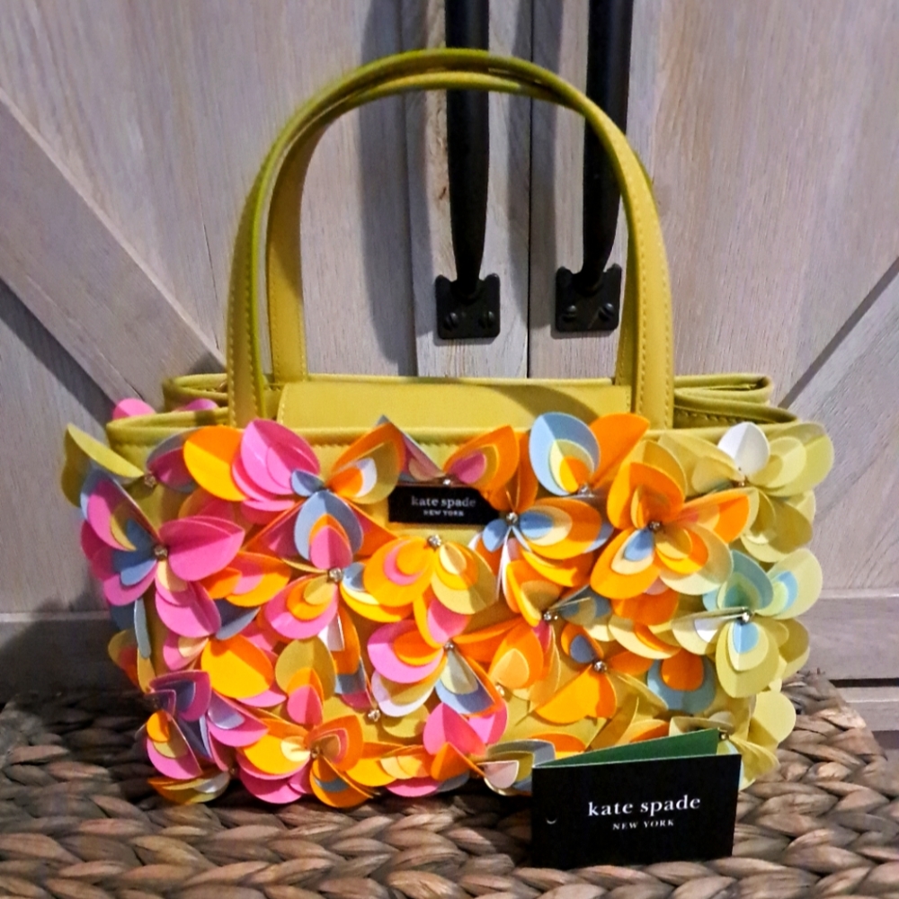NWT Kate Spade Sam Icon Bouquet Crossbody